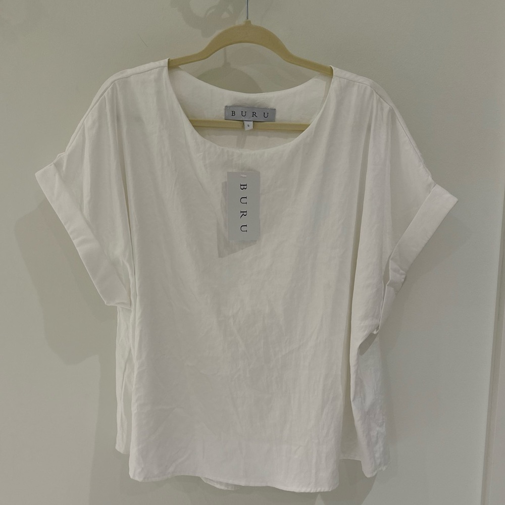NWT size L shop Buru white Box Top shirt